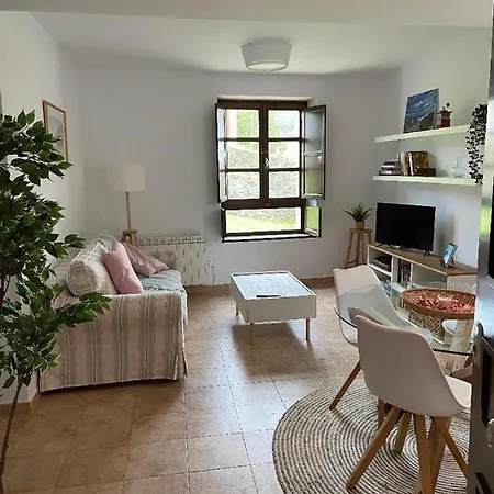 En Preciosa Casa De Indiano En Noriega, Asturias