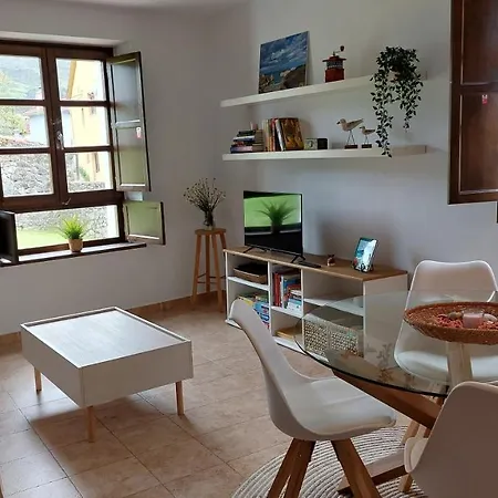 En Preciosa Casa De Indiano En Noriega, Asturias Apartament
